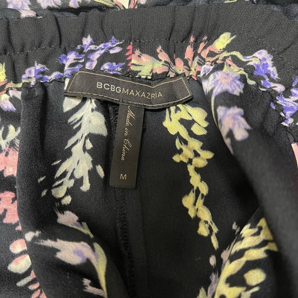 EUC BCBGMaxAzria Isla Cross Halter Floral Romper - Picture 8 of 9